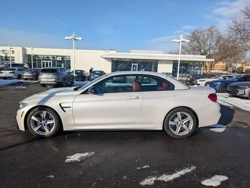2018 BMW M4  RWD photo