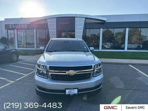 2017 Chevrolet Suburban LT 4WD photo