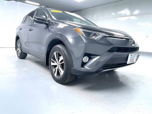 2018 Toyota RAV4 XLE AWD photo