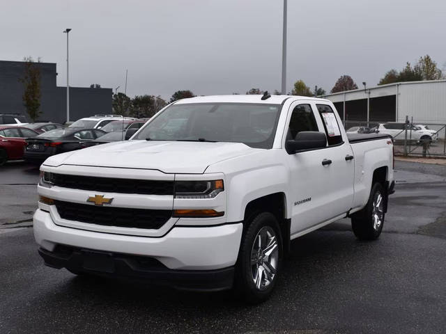 2018 Chevrolet Silverado 1500 Custom 4WD photo