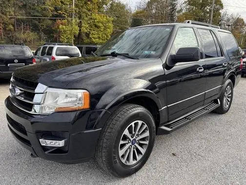 2017 Ford Expedition XLT 4WD photo