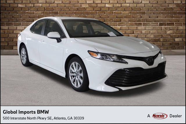 2018 Toyota Camry LE FWD photo