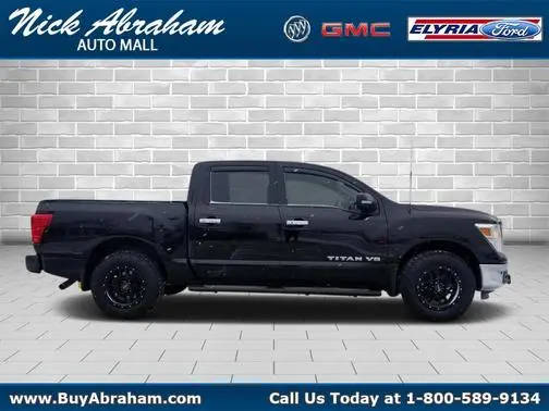 2018 Nissan Titan SV 4WD photo
