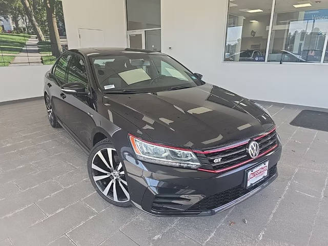 2018 Volkswagen Passat V6 GT FWD photo