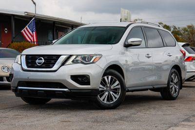 2018 Nissan Pathfinder S FWD photo