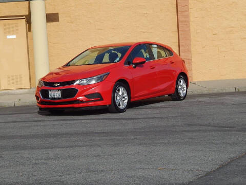 2017 Chevrolet Cruze LT FWD photo