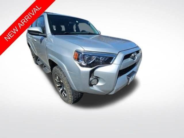 2017 Toyota 4Runner SR5 4WD photo