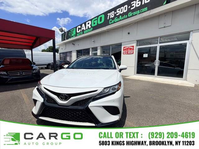 2018 Toyota Camry XSE FWD photo