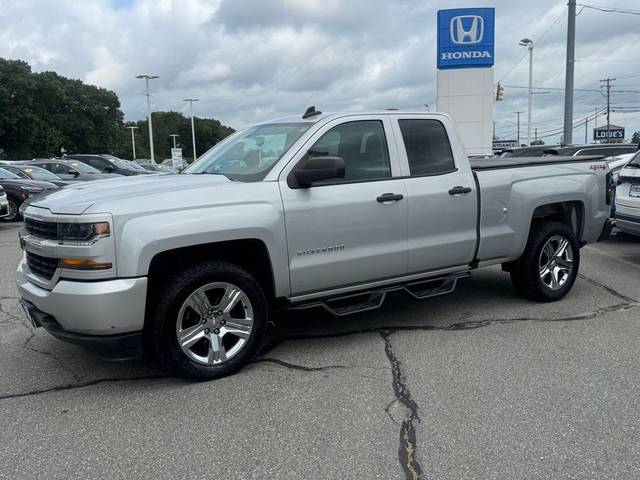 2018 Chevrolet Silverado 1500 Custom 4WD photo