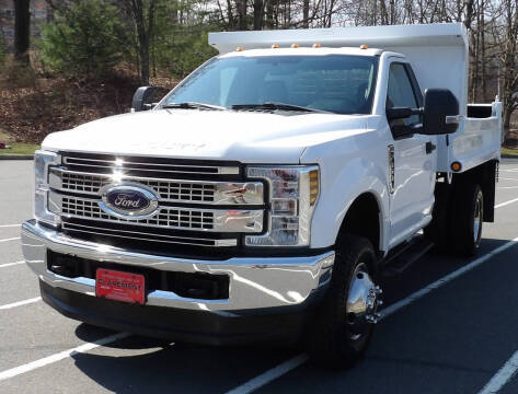 2018 Ford F-350 Super Duty XL 4WD photo