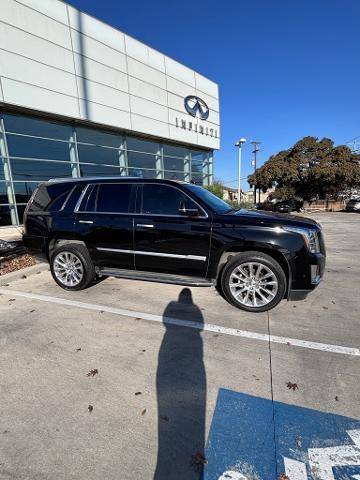 2018 Cadillac Escalade Luxury 4WD photo