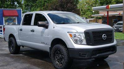 2018 Nissan Titan S 4WD photo