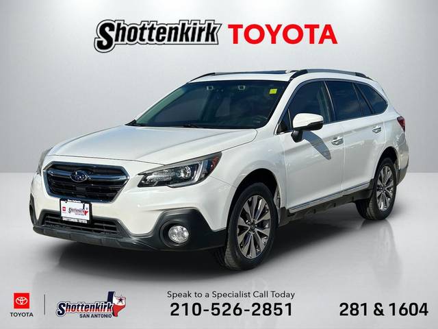 2018 Subaru Outback Touring AWD photo