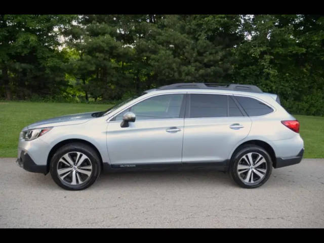 2018 Subaru Outback Limited AWD photo