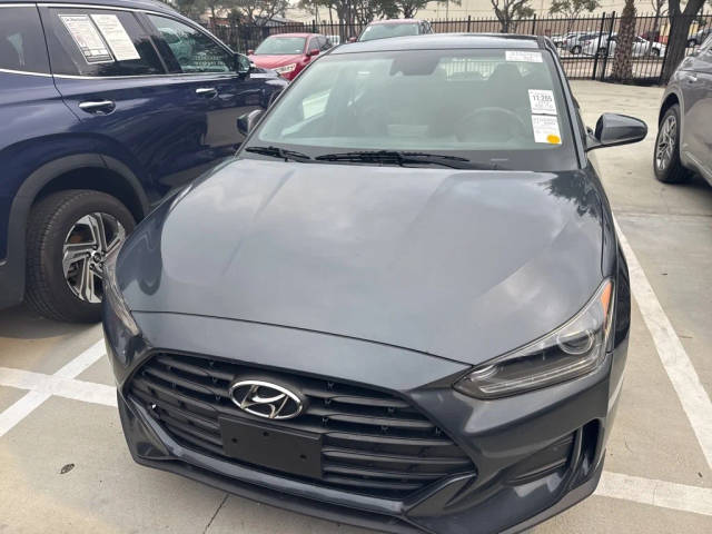 2019 Hyundai Veloster 2.0 FWD photo