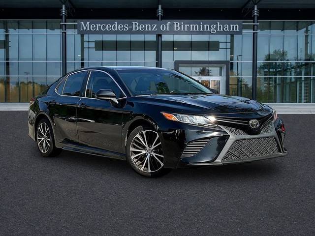 2018 Toyota Camry SE FWD photo