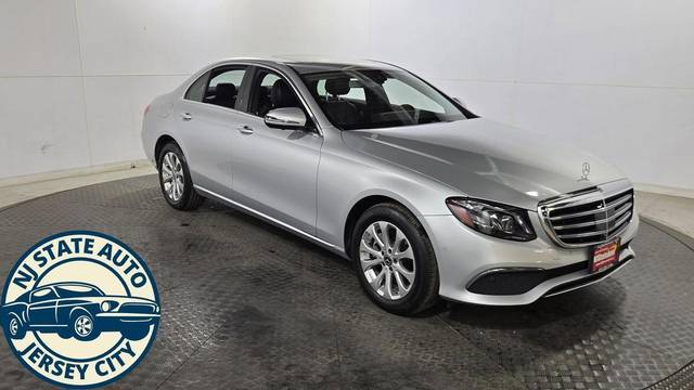 2018 Mercedes-Benz E-Class E 300 AWD photo