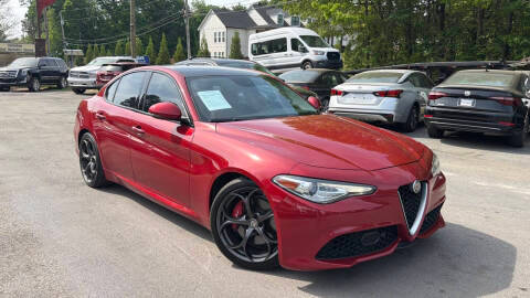 2018 Alfa Romeo Giulia Ti Sport RWD photo