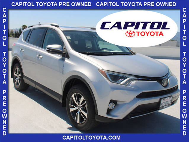 2018 Toyota RAV4 XLE AWD photo