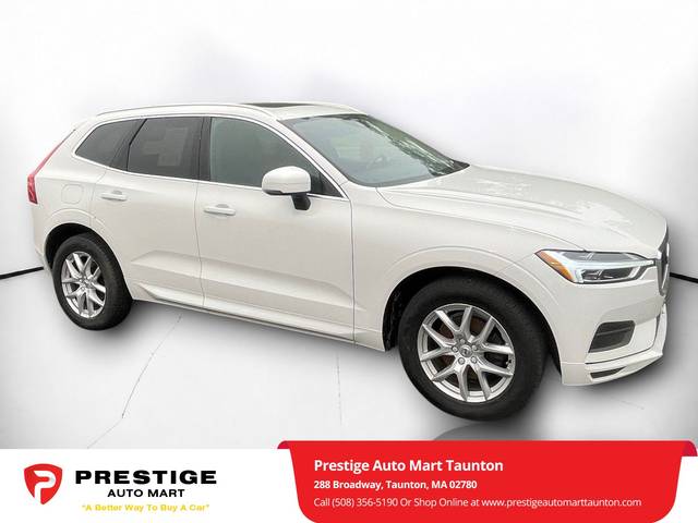 2018 Volvo XC60 Momentum AWD photo