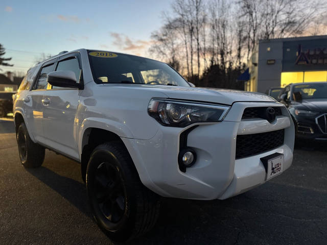 2018 Toyota 4Runner SR5 4WD photo