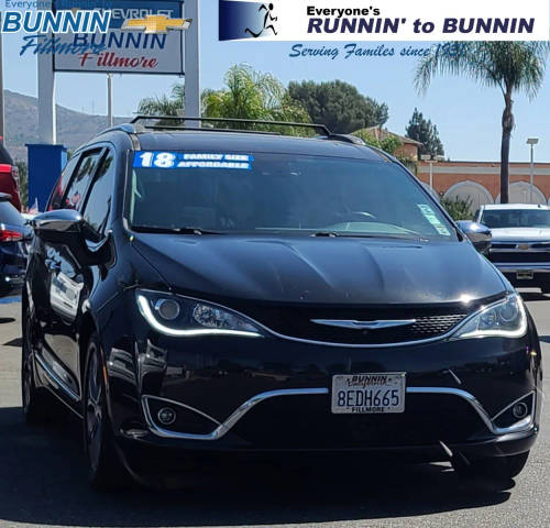 2018 Chrysler Pacifica Minivan Limited FWD photo