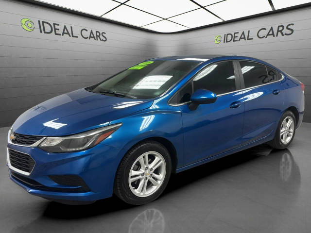 2018 Chevrolet Cruze LT FWD photo