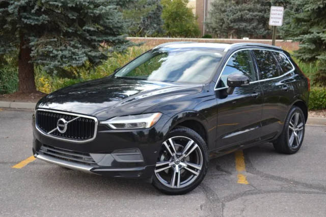 2018 Volvo XC60 Momentum AWD photo