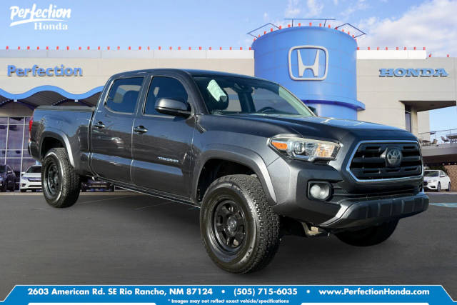2018 Toyota Tacoma SR5 4WD photo