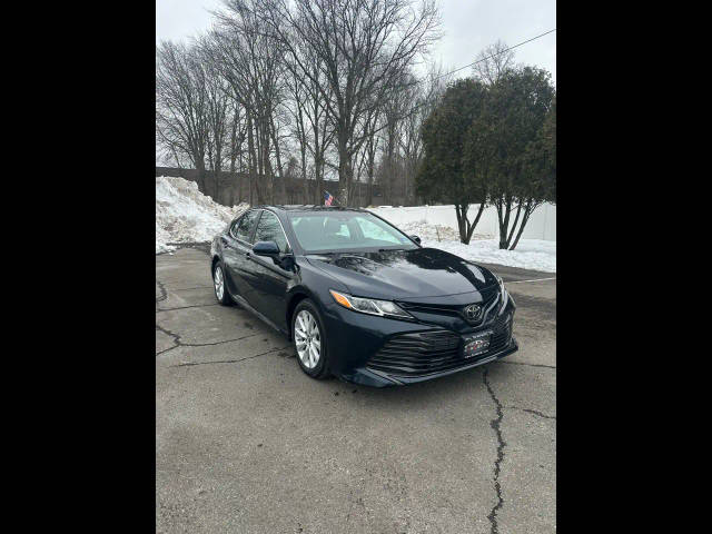 2018 Toyota Camry LE FWD photo