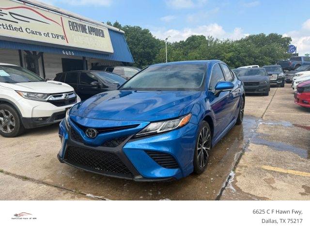 2018 Toyota Camry SE FWD photo