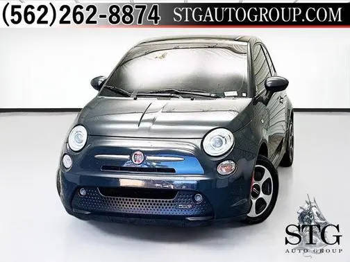 2018 FIAT 500e  FWD photo