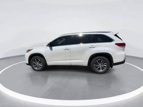 2018 Toyota Highlander XLE FWD photo