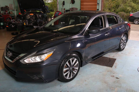 2017 Nissan Altima 2.5 SV FWD photo