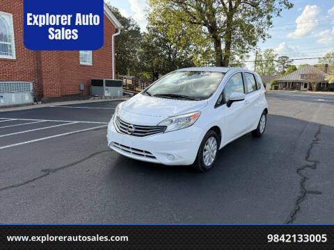 2016 Nissan Versa Note SV FWD photo