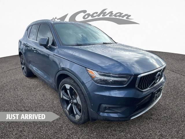 2019 Volvo XC40 Inscription AWD photo