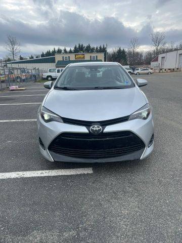 2018 Toyota Corolla LE FWD photo