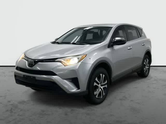2018 Toyota RAV4 LE FWD photo