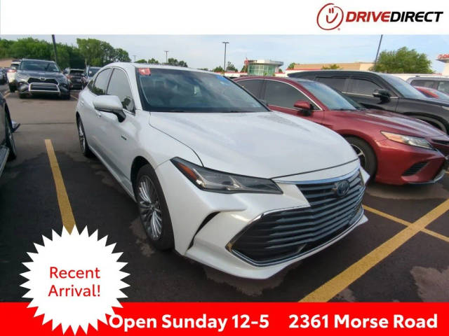 2019 Toyota Avalon Hybrid Limited FWD photo