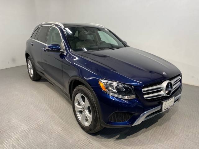 2018 Mercedes-Benz GLC-Class GLC 300 AWD photo