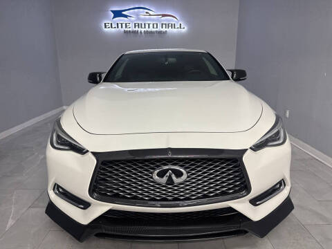 2018 Infiniti Q60 3.0t LUXE RWD photo