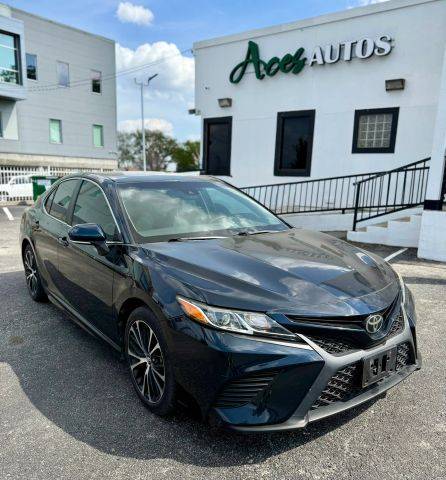 2018 Toyota Camry SE FWD photo
