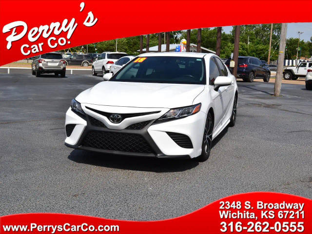 2018 Toyota Camry SE FWD photo