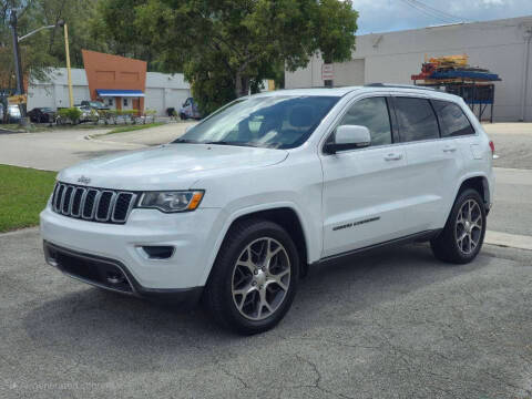 2018 Jeep Grand Cherokee Sterling Edition RWD photo