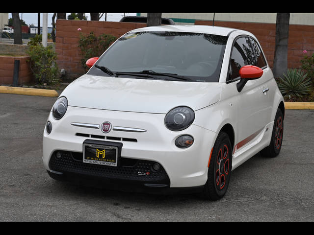 2018 FIAT 500e  FWD photo