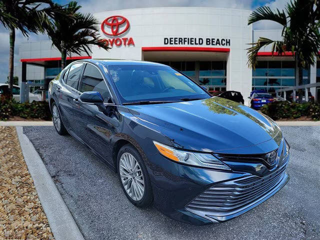 2018 Toyota Camry XLE FWD photo