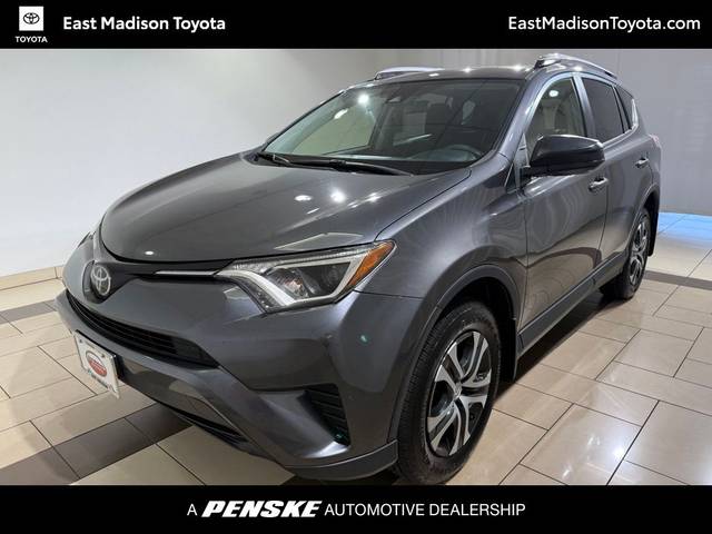 2018 Toyota RAV4 LE AWD photo