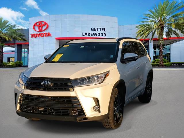 2018 Toyota Highlander SE FWD photo