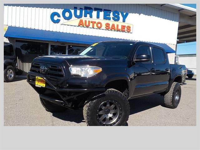 2018 Toyota Tacoma SR 4WD photo