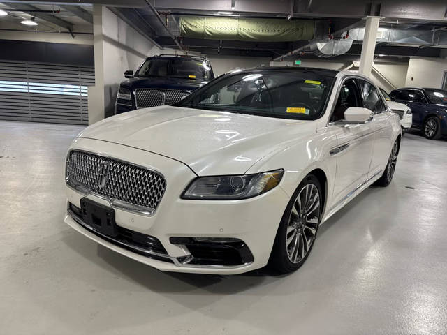 2018 Lincoln Continental Reserve AWD photo